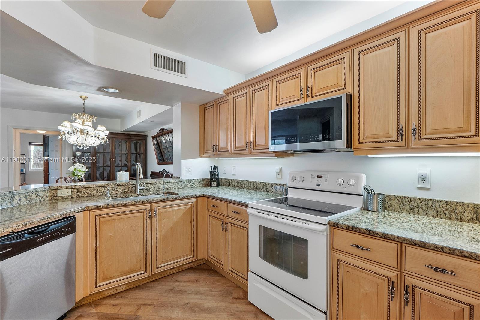 WELDON CONDOMINIUM - Residential Lease