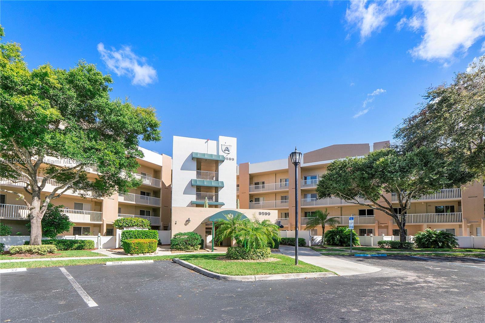 WELDON CONDOMINIUM - Residential Lease