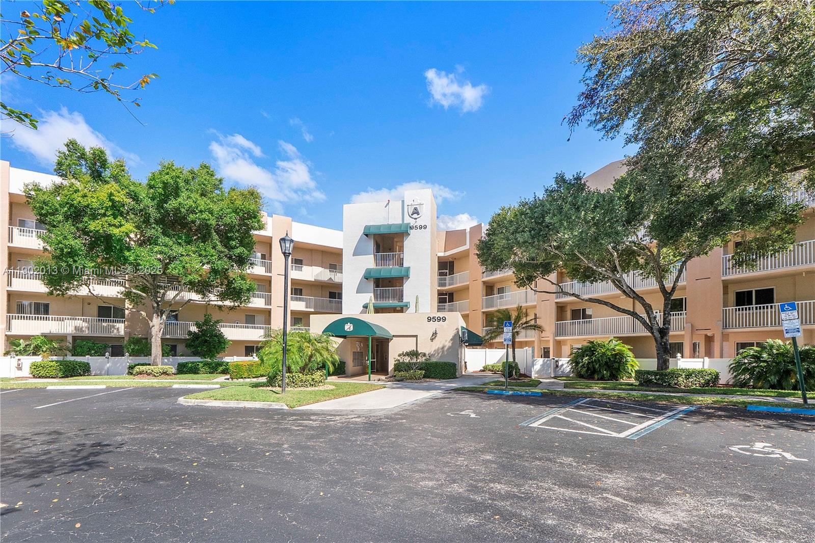 WELDON CONDOMINIUM - Residential Lease