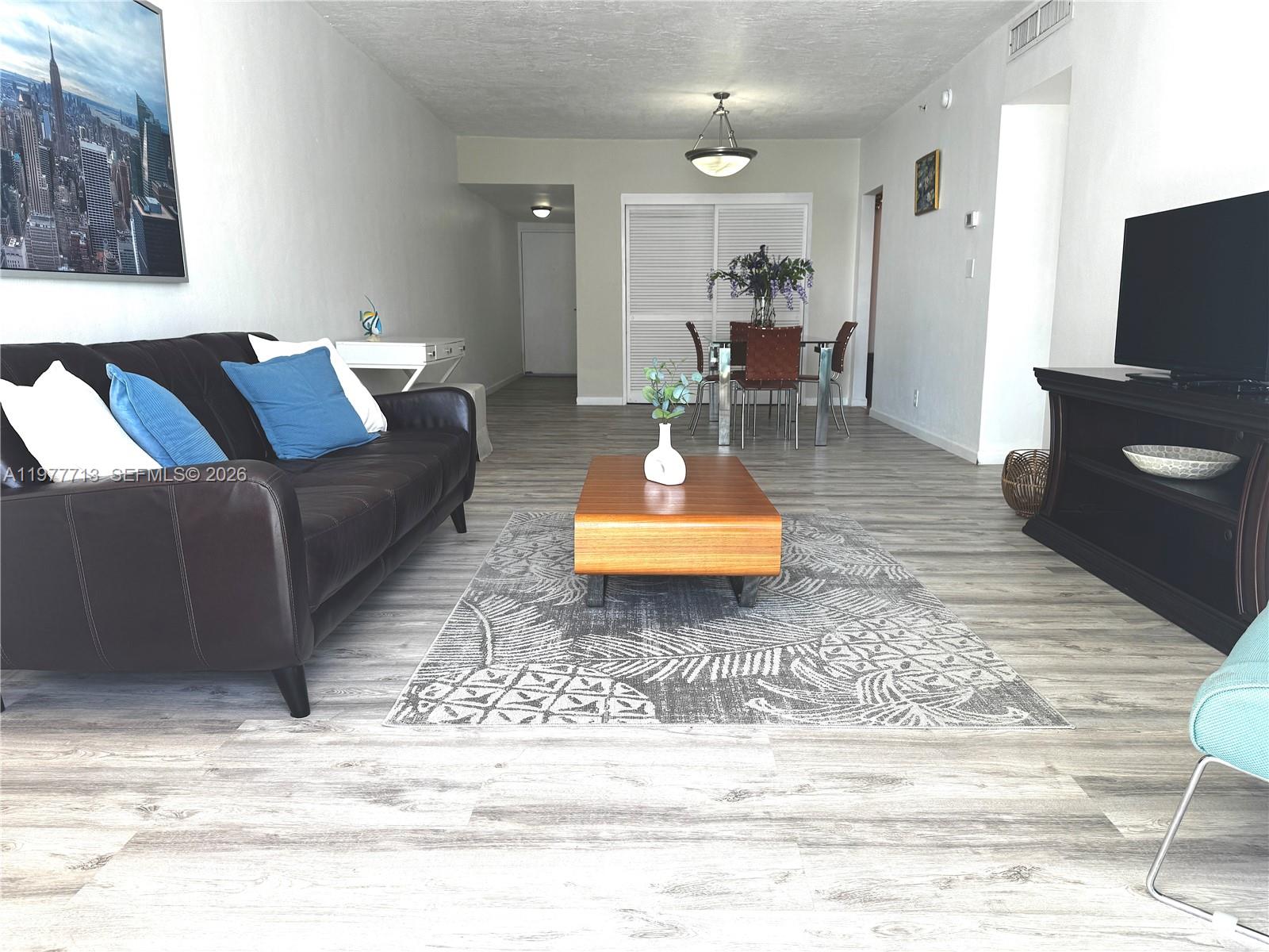 3000 S OCEAN DR 1006