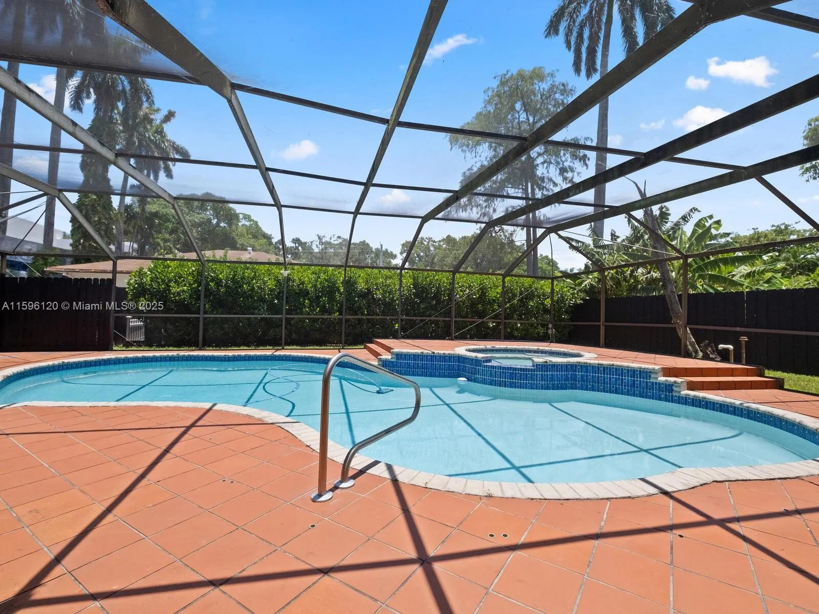 North Miami, Florida 33161, United States, ,Residential,Pending,55594