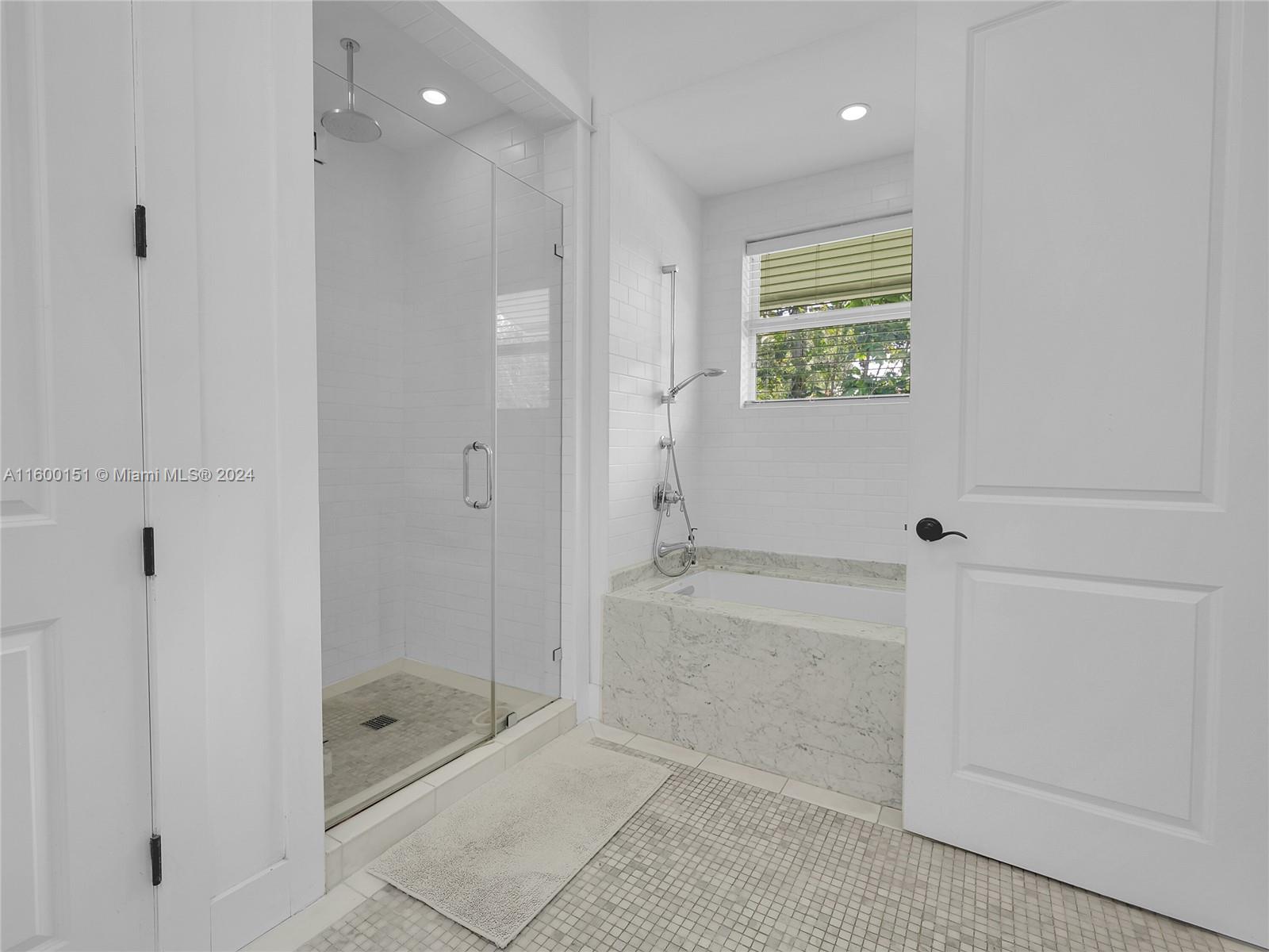 BEVERLY GARDENS - Residential