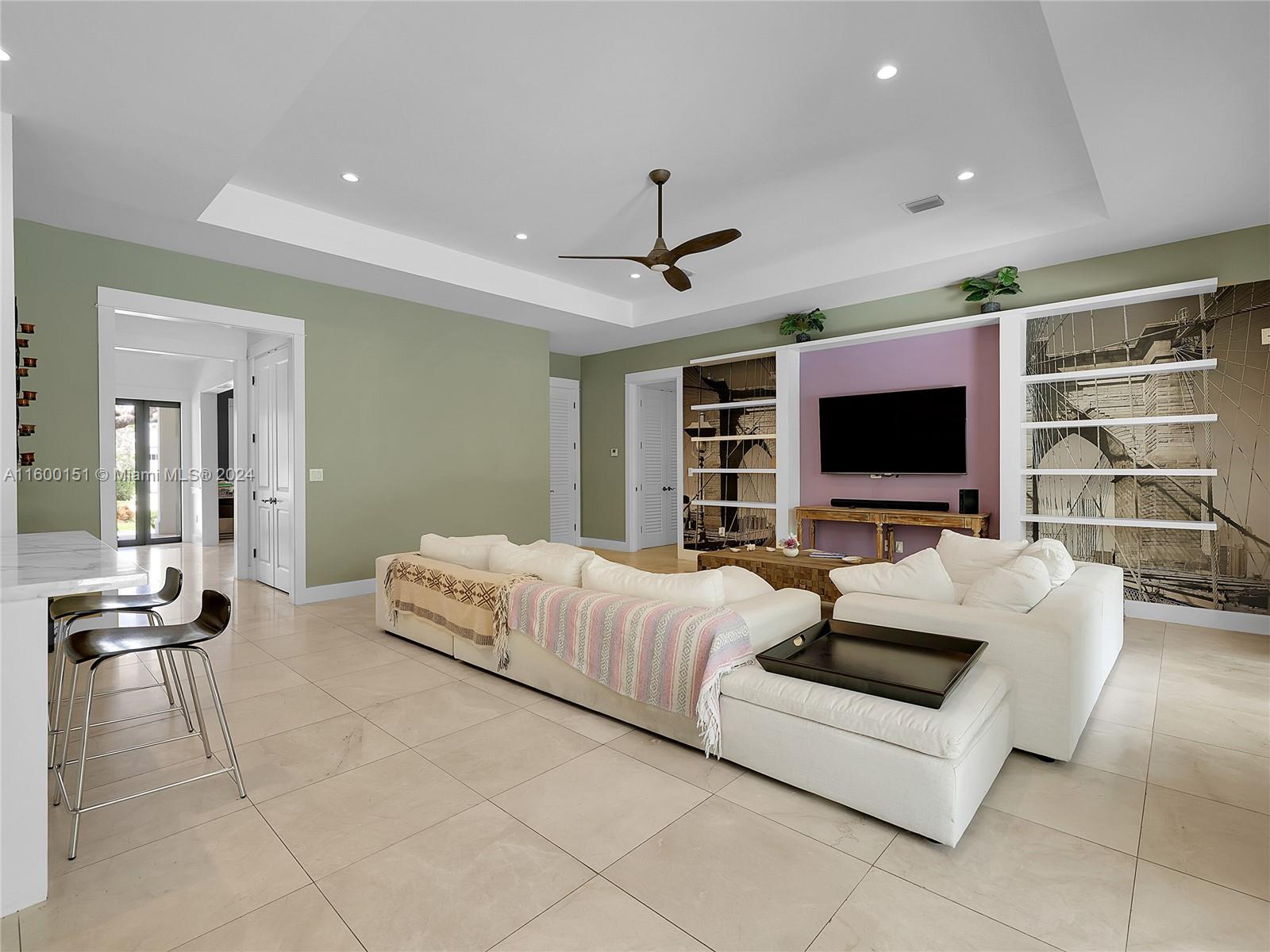 BEVERLY GARDENS - Residential