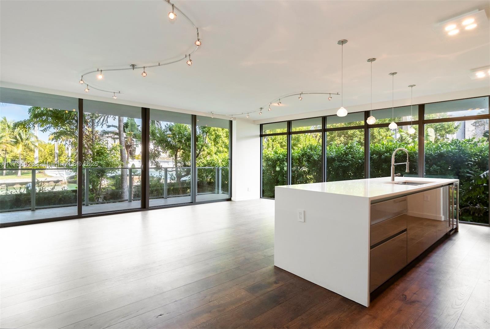 PALAU SUNSET HARBOR - Residential