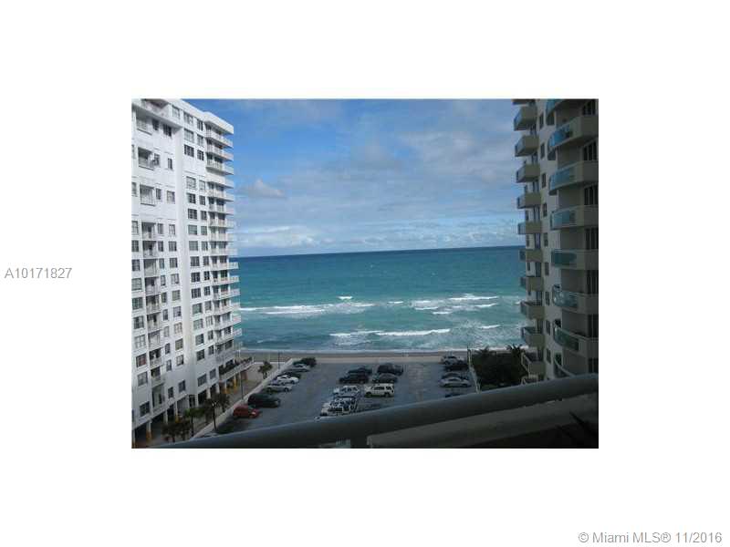 RESIDENCES ON HOLLYWOOD B - Residential Lease