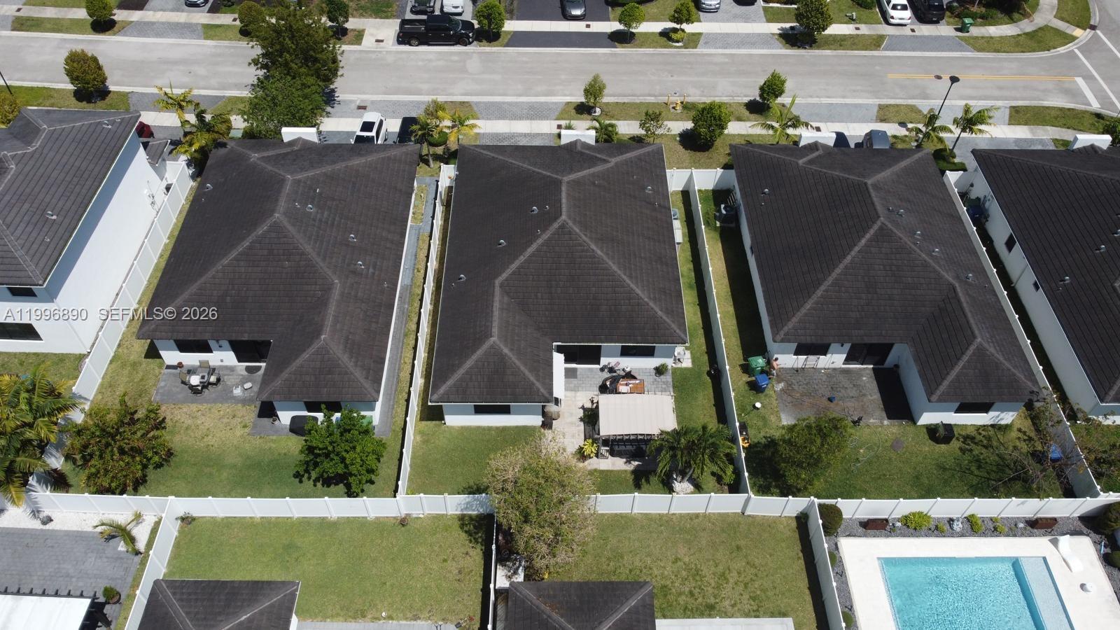 MC RESIDENTIAL - Residential