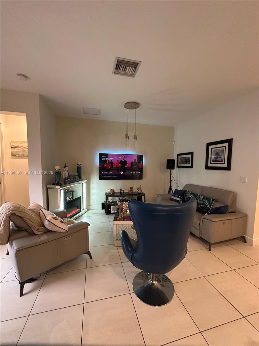 MC RESIDENTIAL - Residential