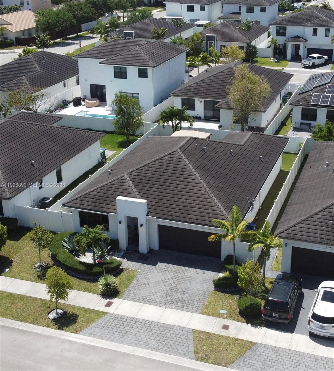 MC RESIDENTIAL - Residential