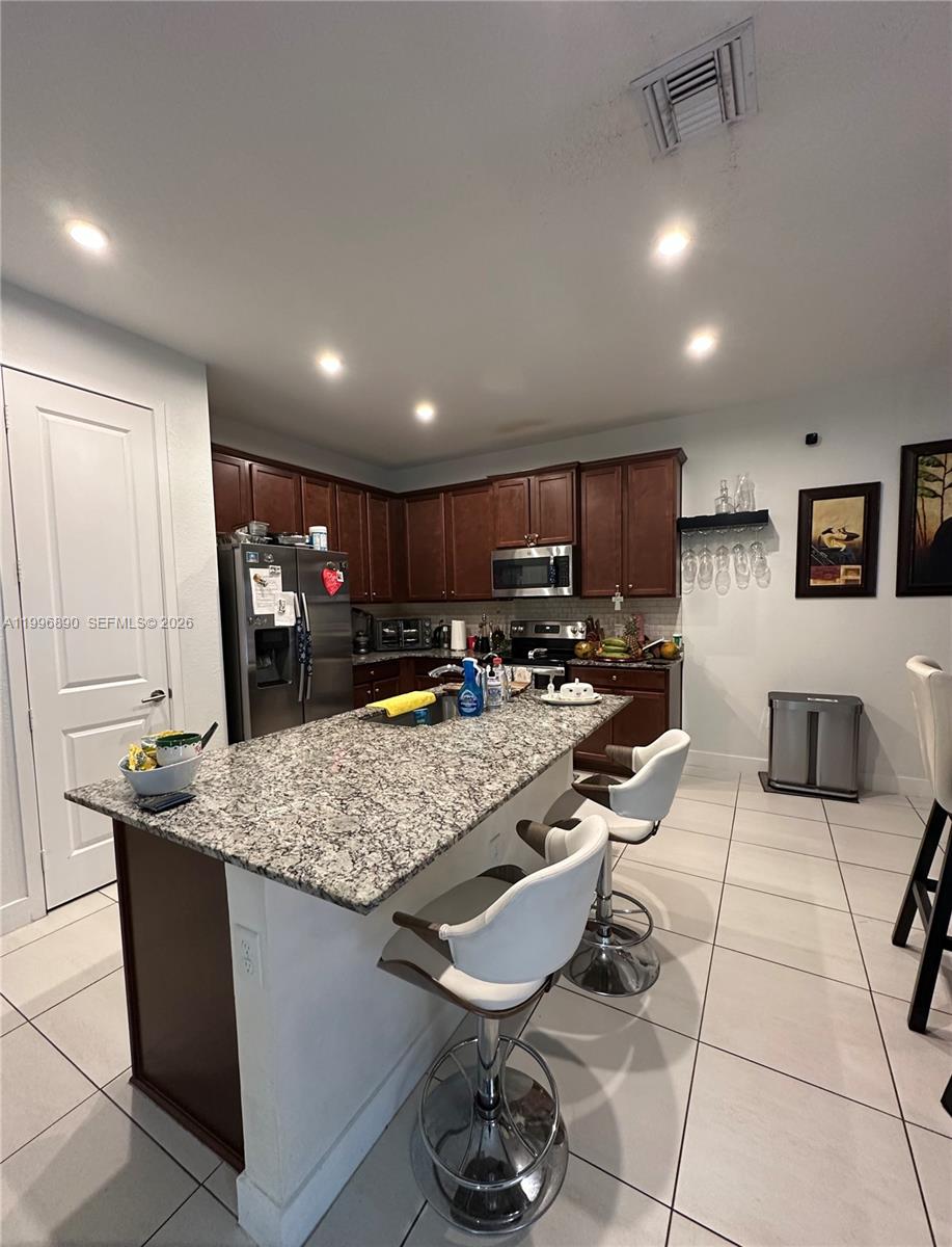 MC RESIDENTIAL - Residential