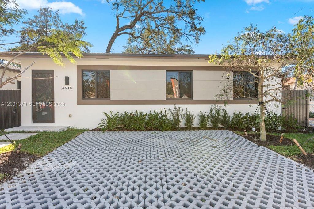 FLAGLER GROVE ESTATES EXT - Residential