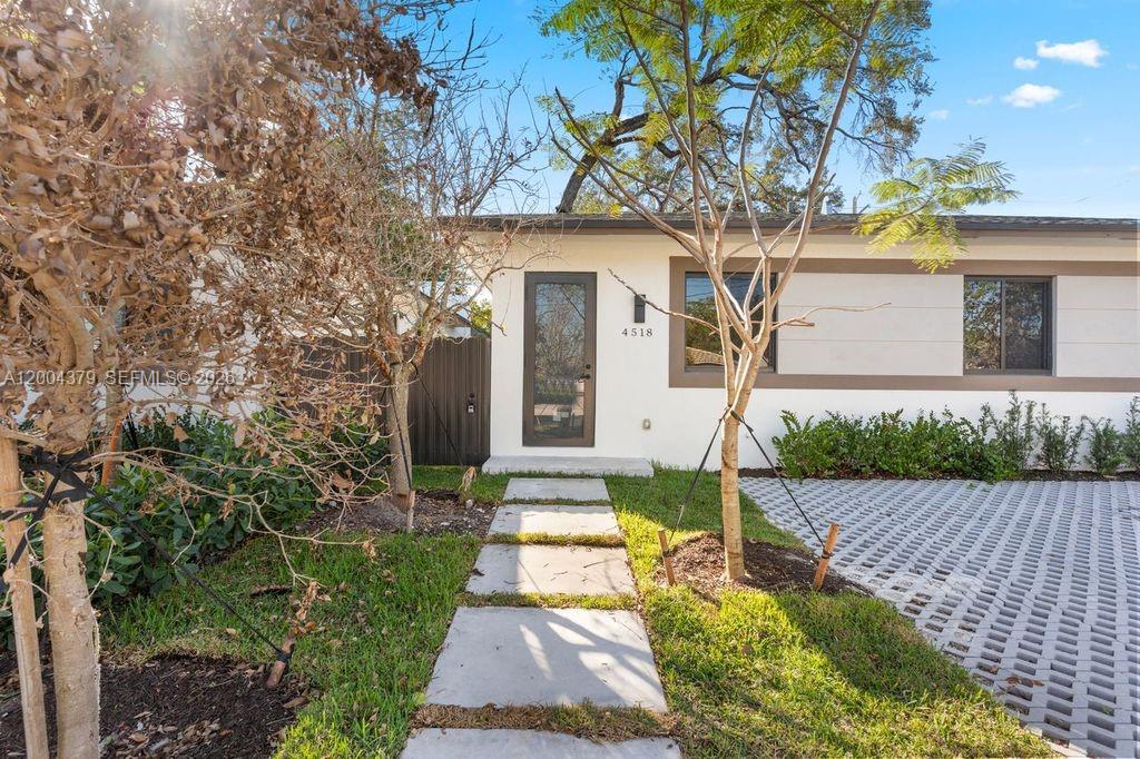 FLAGLER GROVE ESTATES EXT - Residential