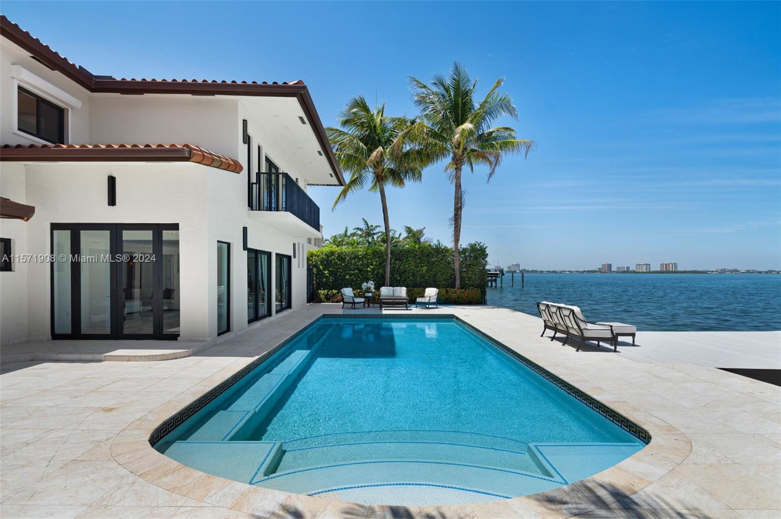 Property for Sale at 1651 Cleveland Rd Rd, Miami Beach, Miami-Dade County, Florida - Bedrooms: 5 
Bathrooms: 5  - $8,950,000