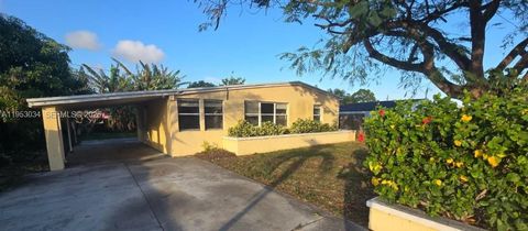 Photo of 3102 French Ave, Lake Worth, FL 33461 (MLS # A11953034)