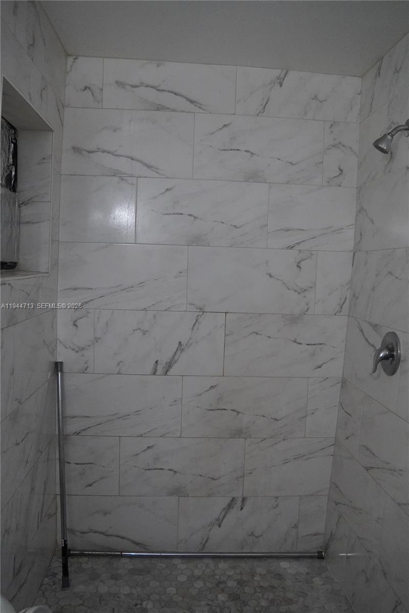 CAROL CITY 1 ST ADDN - Residential Lease