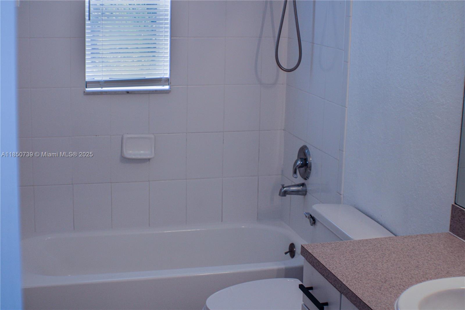 ROYAL RIVER CONDO - Residential