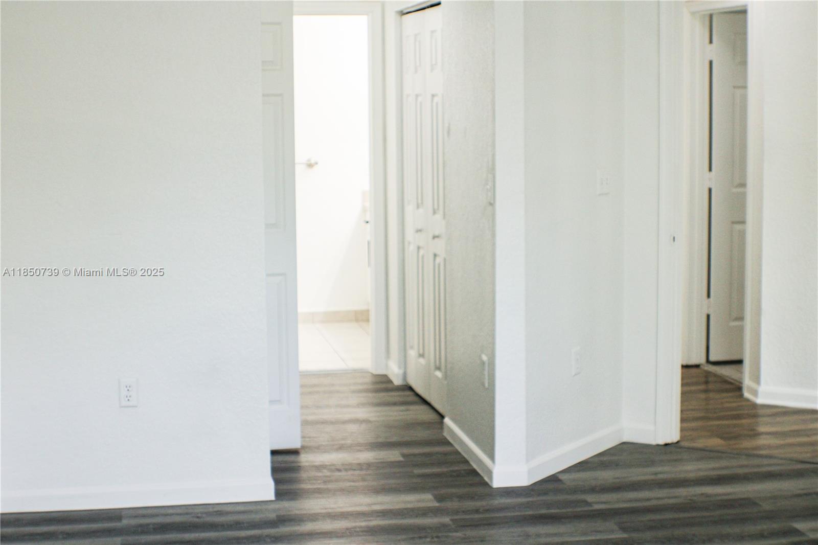 ROYAL RIVER CONDO - Residential