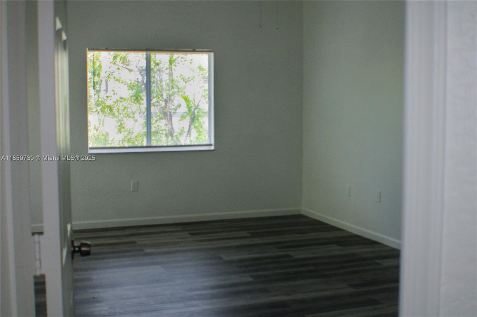 ROYAL RIVER CONDO - Residential