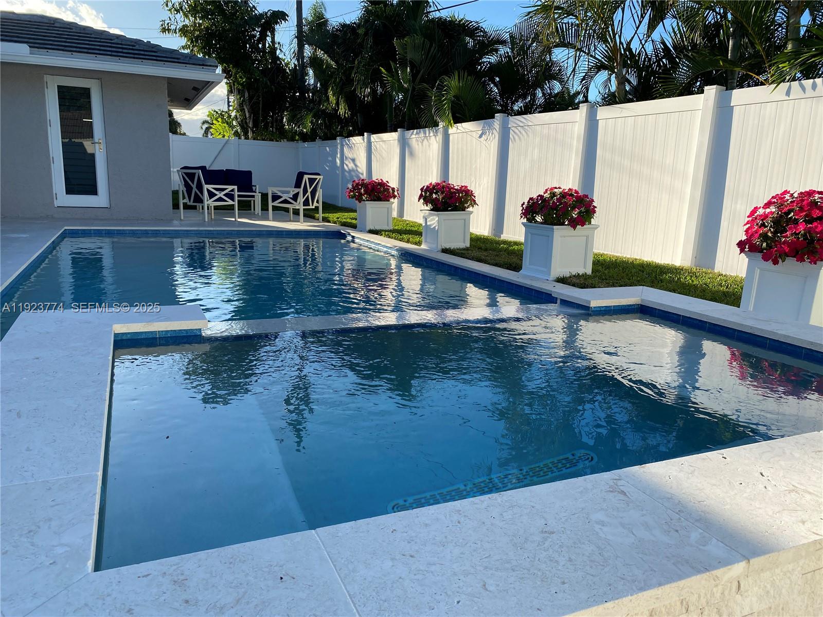 IMPERIAL POINT 5 SEC - Residential