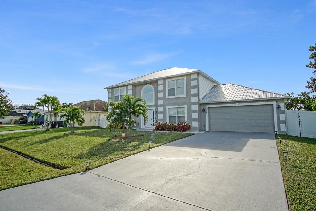Photo of 1622 SW Mcallister Ln, Port Saint Lucie, FL 34953 (MLS # A11489563)