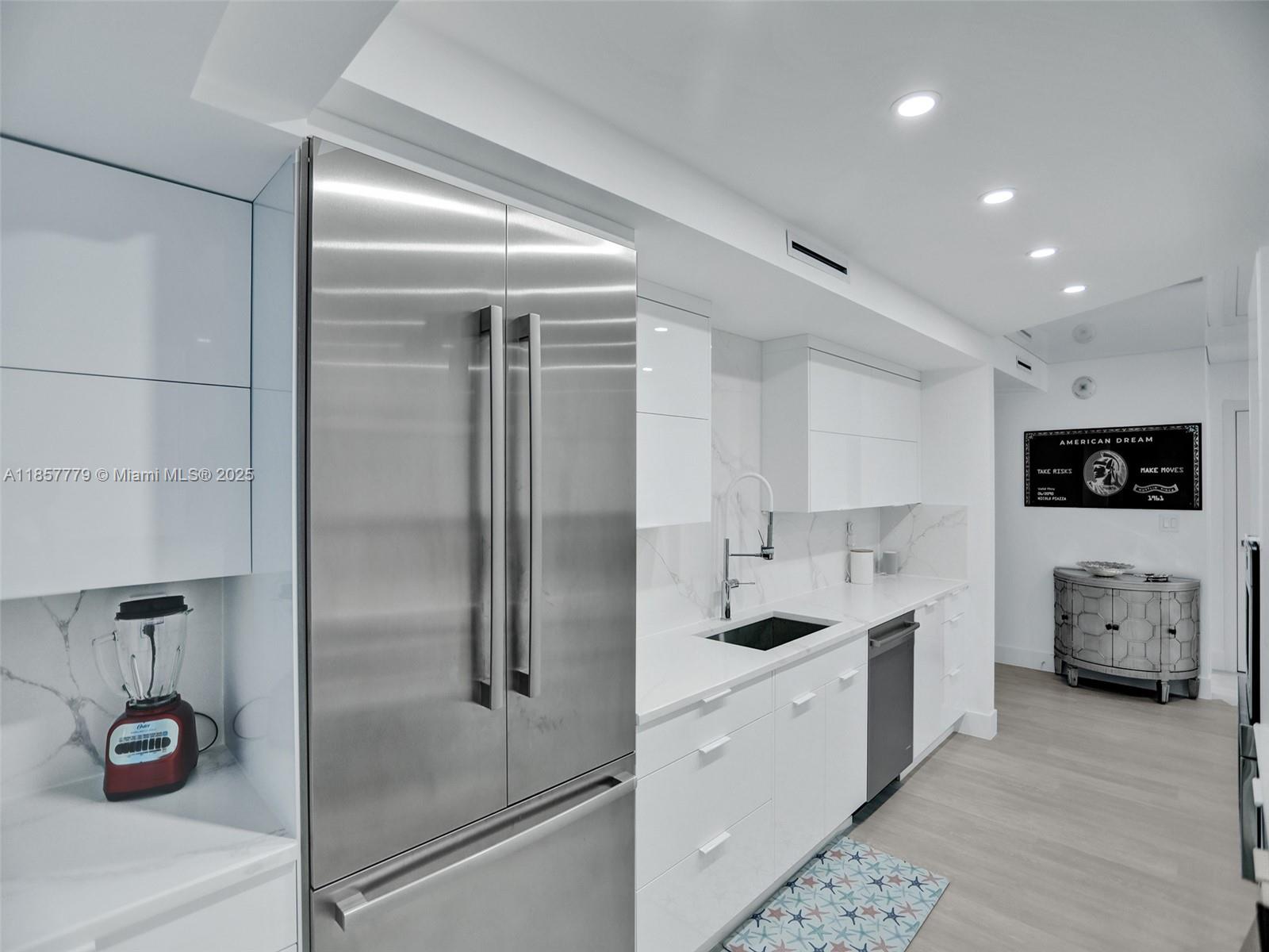 HILLSBORO OCEAN CLUB COND - Residential