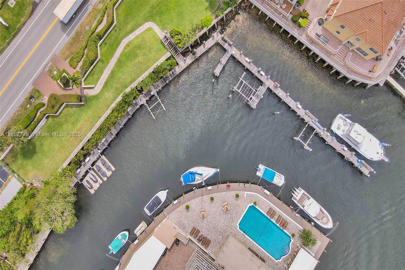 HILLSBORO OCEAN CLUB COND - Residential