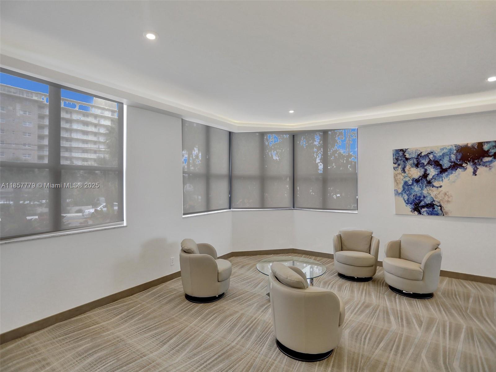 HILLSBORO OCEAN CLUB COND - Residential