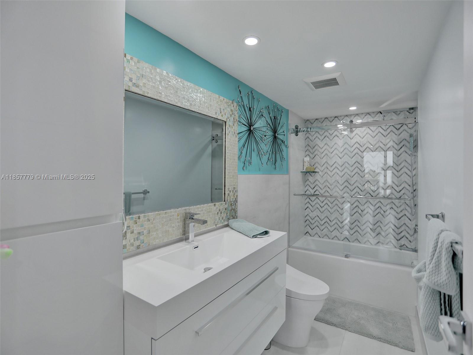 HILLSBORO OCEAN CLUB COND - Residential