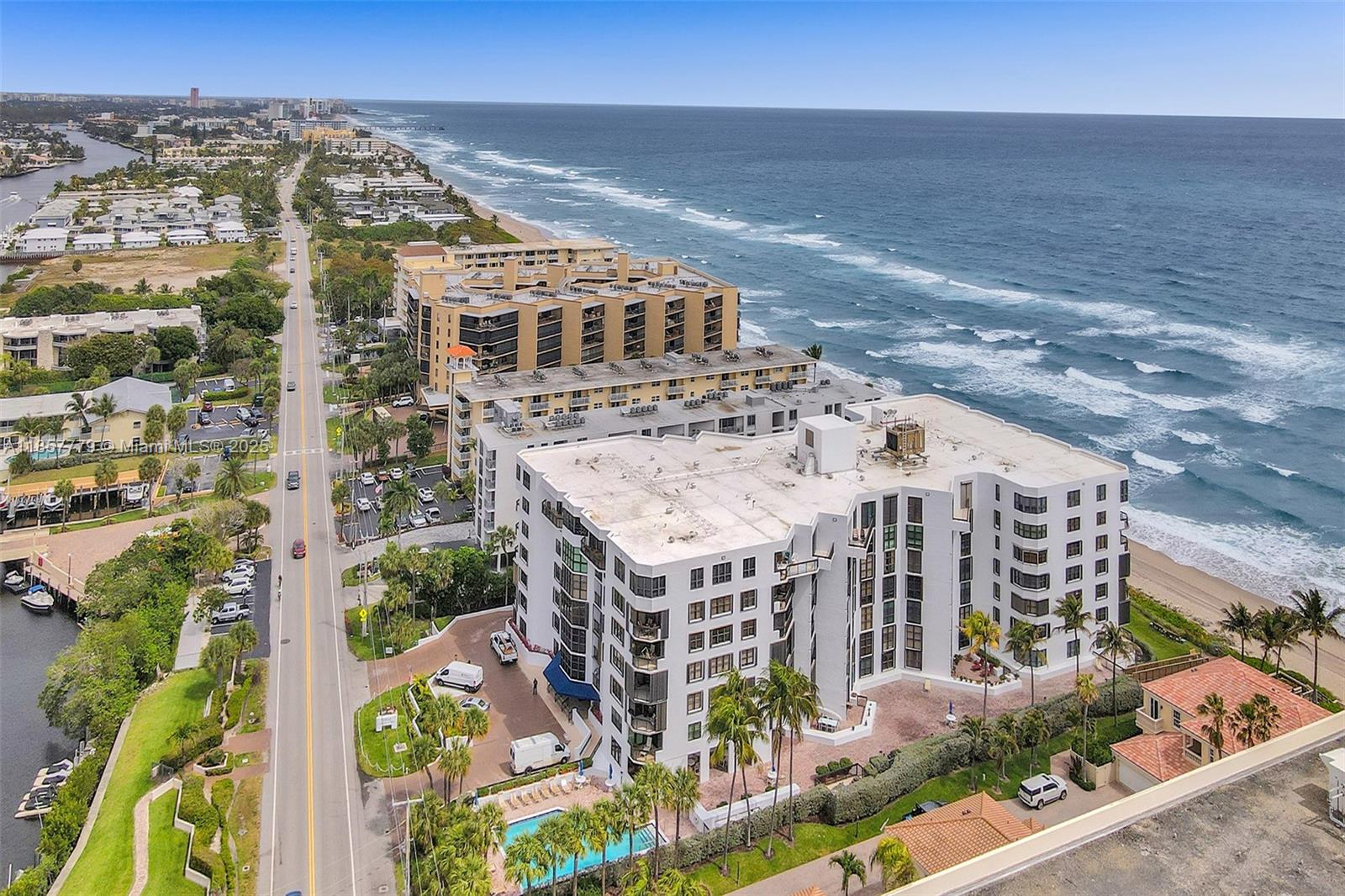HILLSBORO OCEAN CLUB COND - Residential