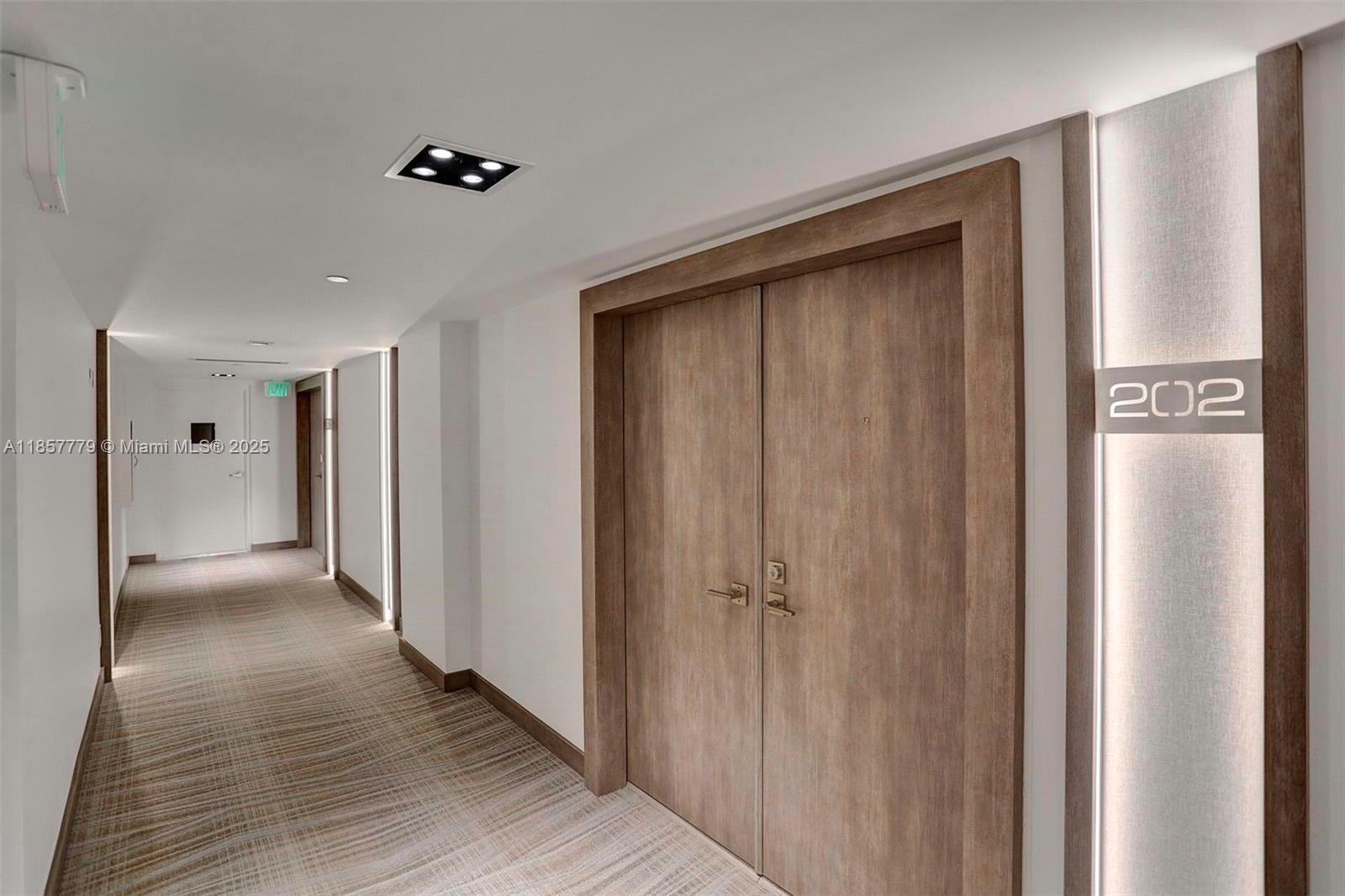 HILLSBORO OCEAN CLUB COND - Residential