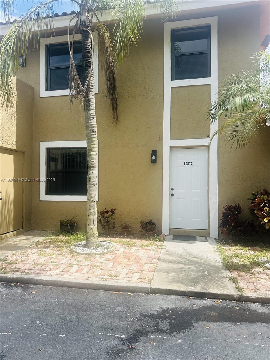 Charming 3 Bedroom, 2 Bathroom unit tucked away in quiet, comfortable Coral Springs area. The home features new wood flooring and a bright open layout that brings in plenty of natural light.
Enjoy this cozy living space with a functional kitchen with plenty of storage. The Master bedroom features sliding doors that open to a peaceful outdoor view.
Prime location near Publix, Costco, Target, and Trader Joe's. Minutes away from major roads, dining, and shopping. -Premium school zone
Washer and Dryer on site.