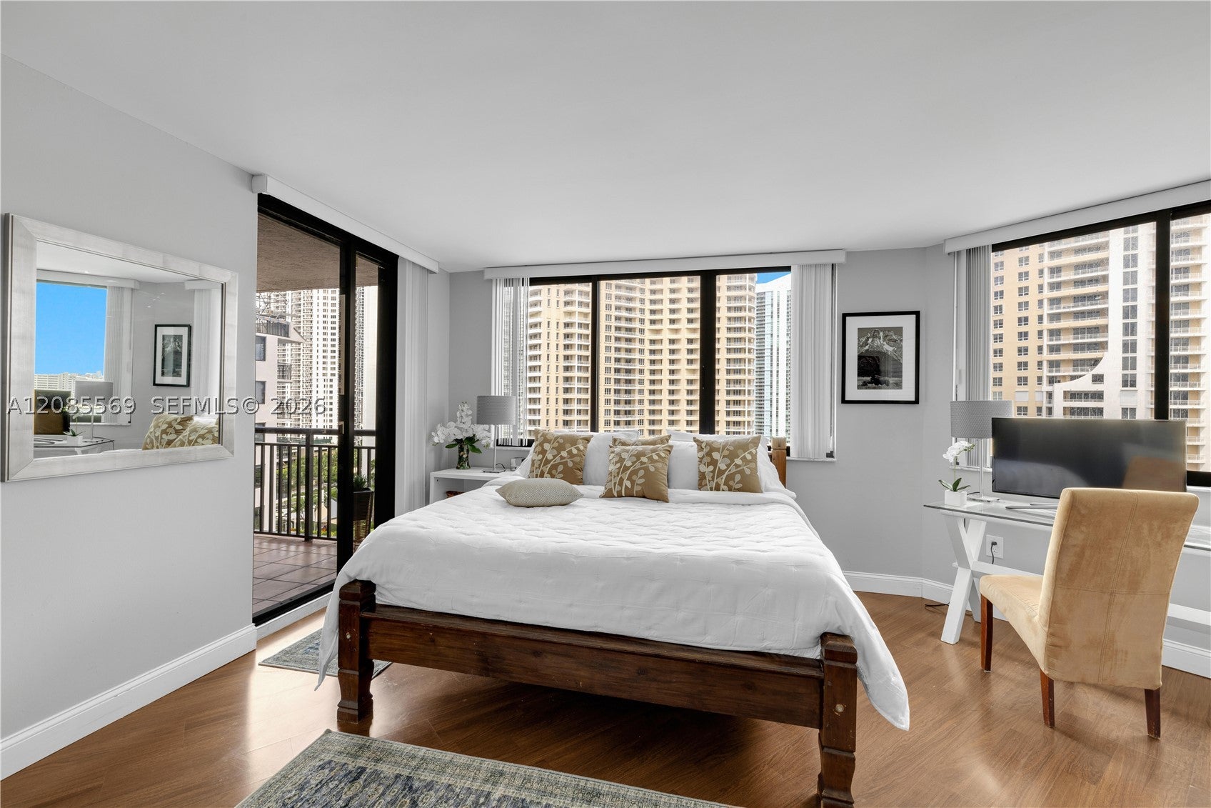 540 Brickell Key Dr 1514