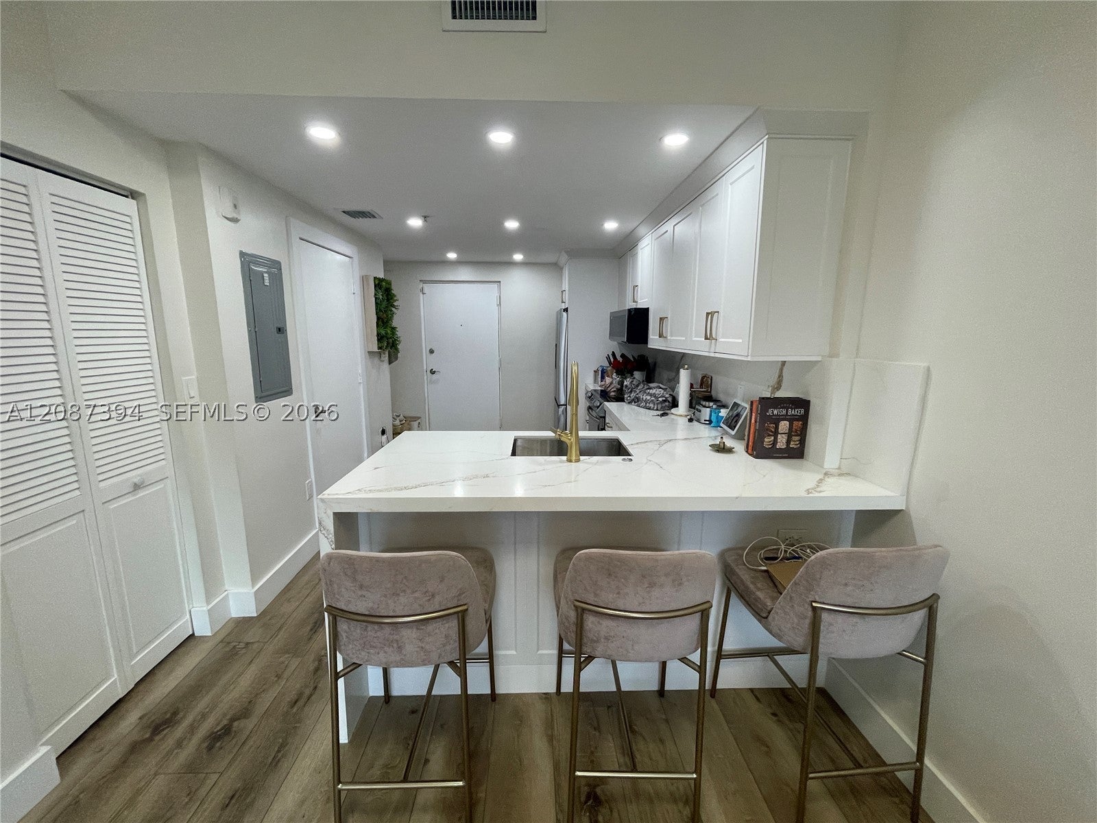 3339 Virginia St 141
