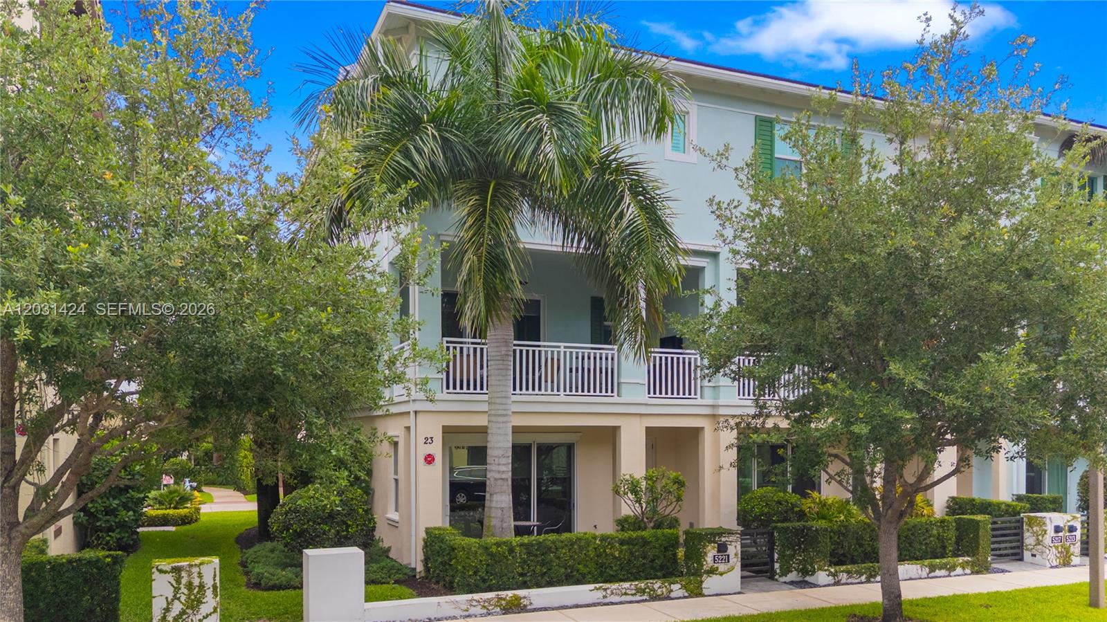 5221 Beckman Ter