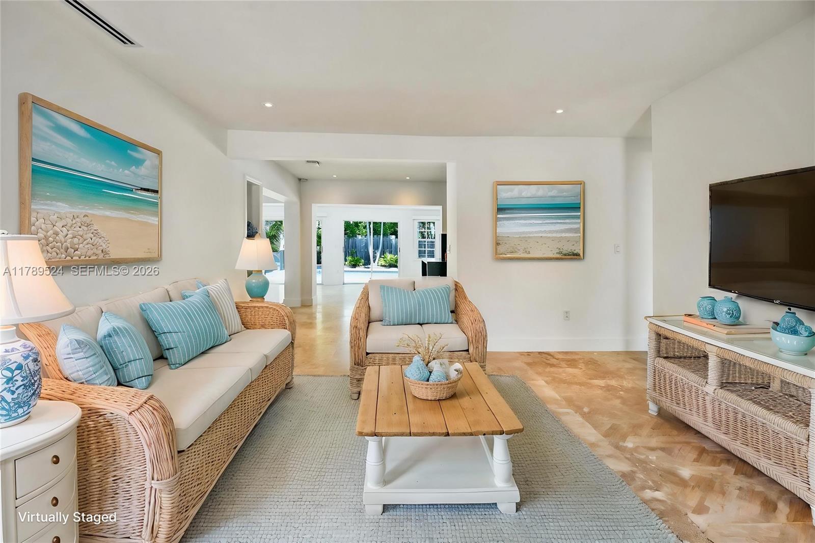 TROPICAL ISLE HOMES SUB 4 - Residential