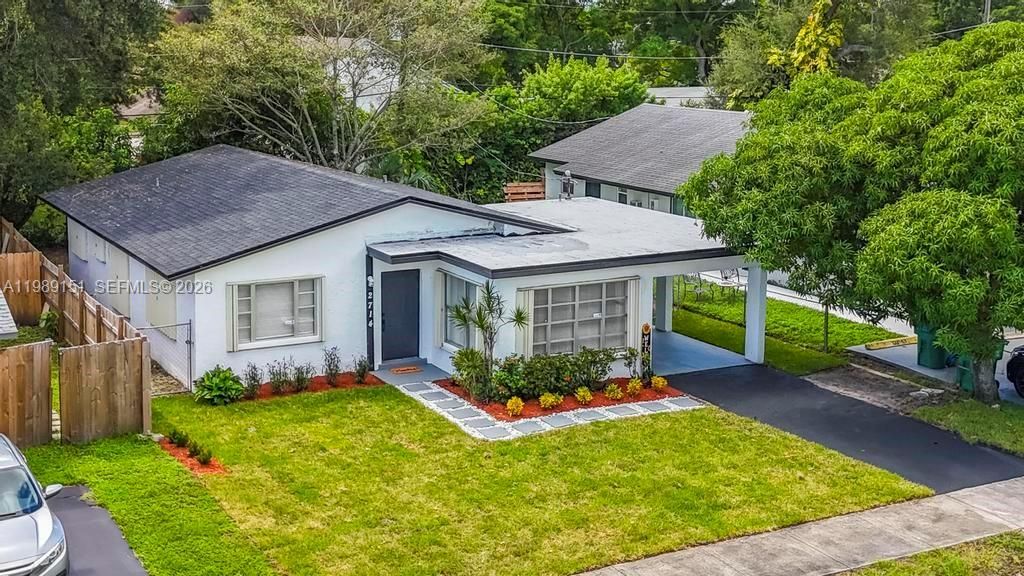 Photo of 2714 NW 13th St, Fort Lauderdale, FL (MLS # A11989151)