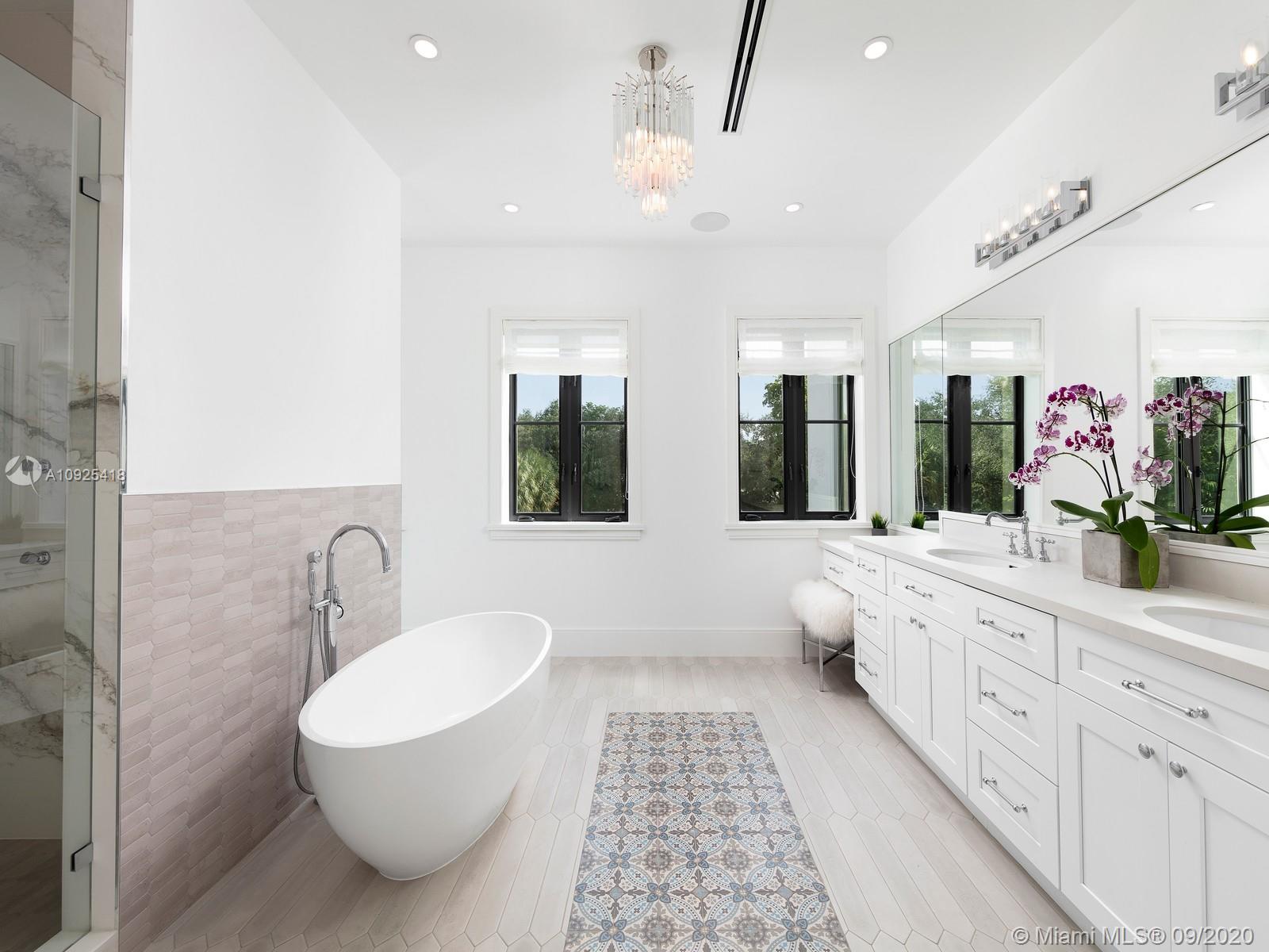 SNAPPER CREEK LAKES SUB - Residential