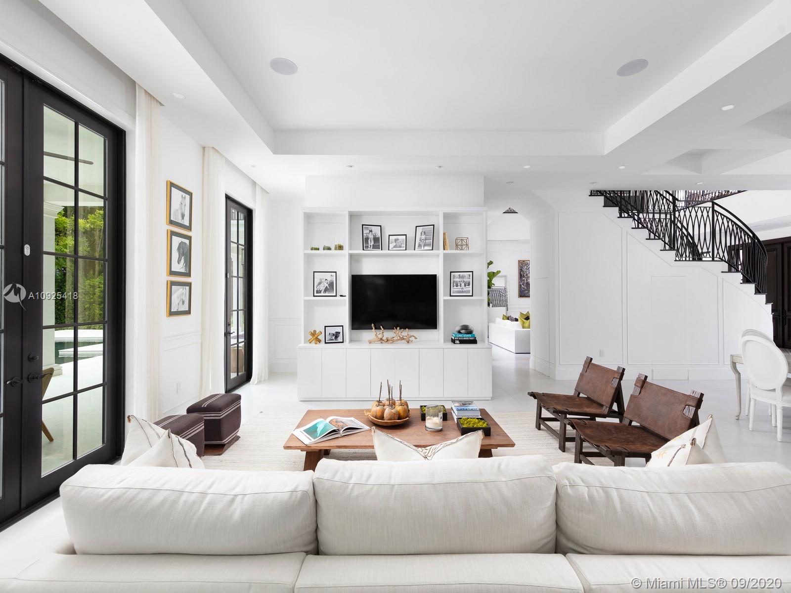 SNAPPER CREEK LAKES SUB - Residential