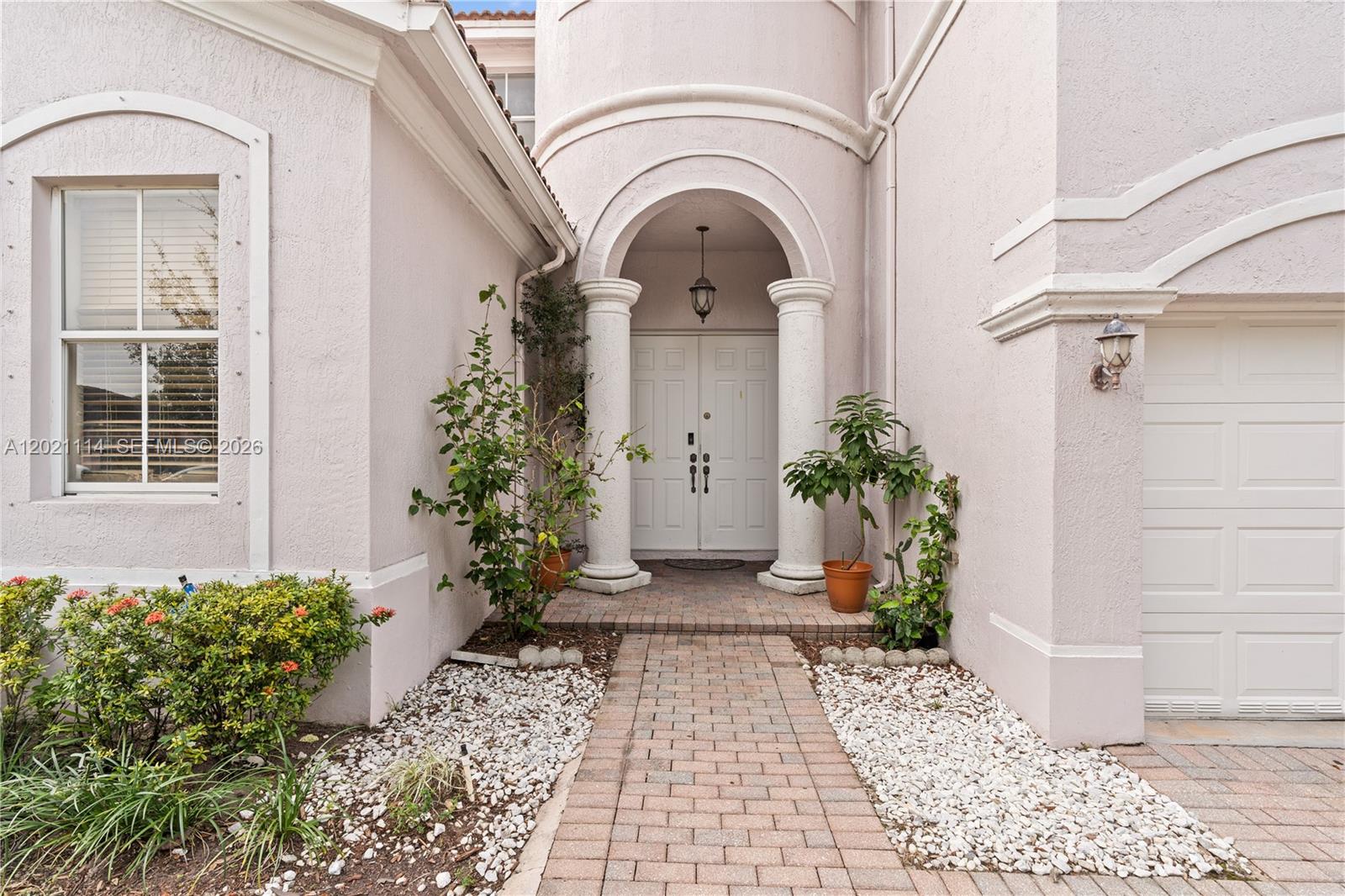 CENTURY GARDENS - Residential