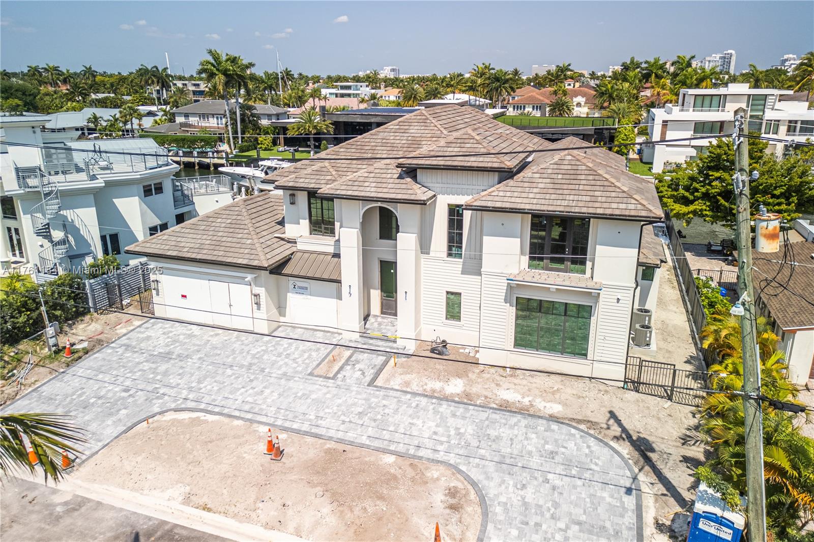 2605 Castilla Isle