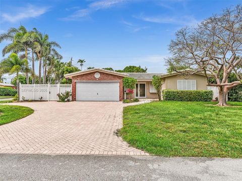 Photo of 2101 NE 54th Ct, Fort Lauderdale, FL 33308 (MLS # A12013354)
