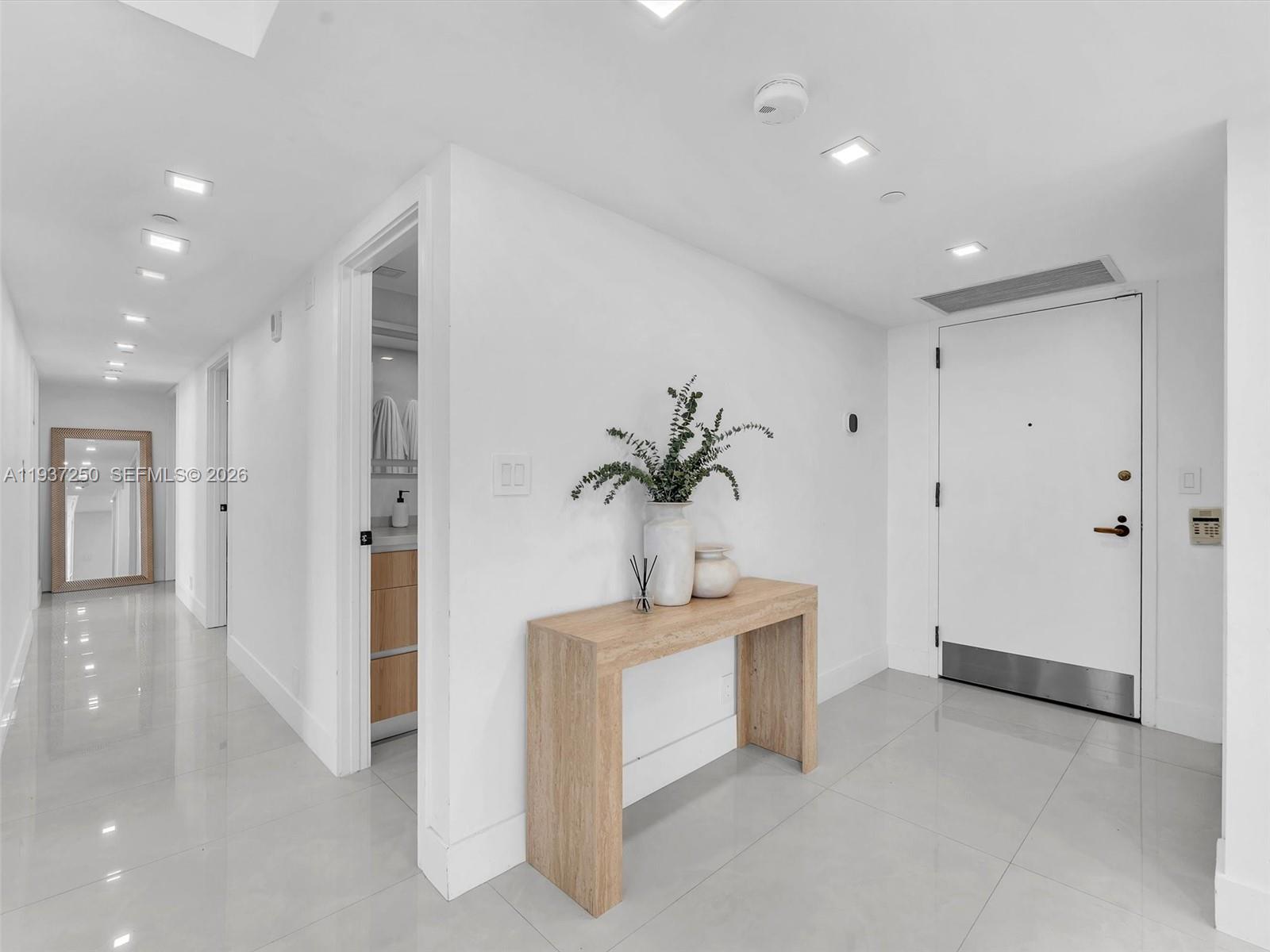 TURNBERRY ISLE - Residential