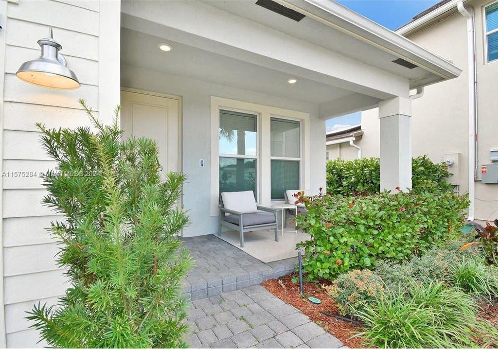 Photo of 4110 Bonita Way, Deerfield Beach, FL 33064 (MLS # A11575284)