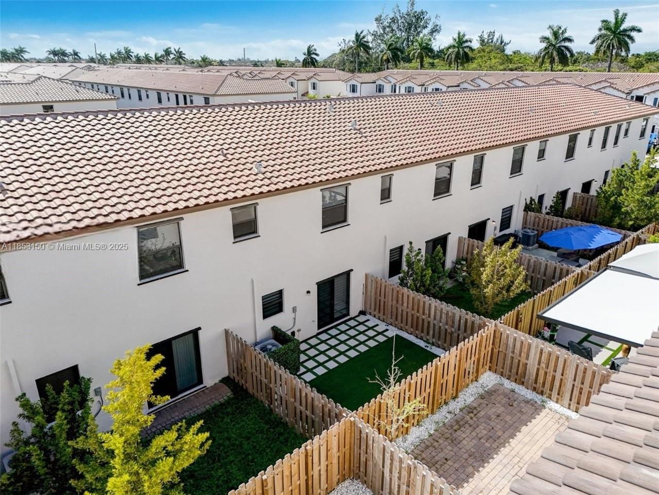 SILVER PALM RESIDENTIAL H - Residential