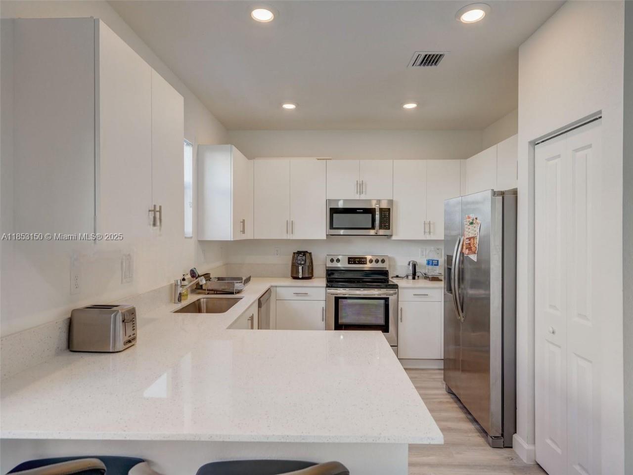 SILVER PALM RESIDENTIAL H - Residential