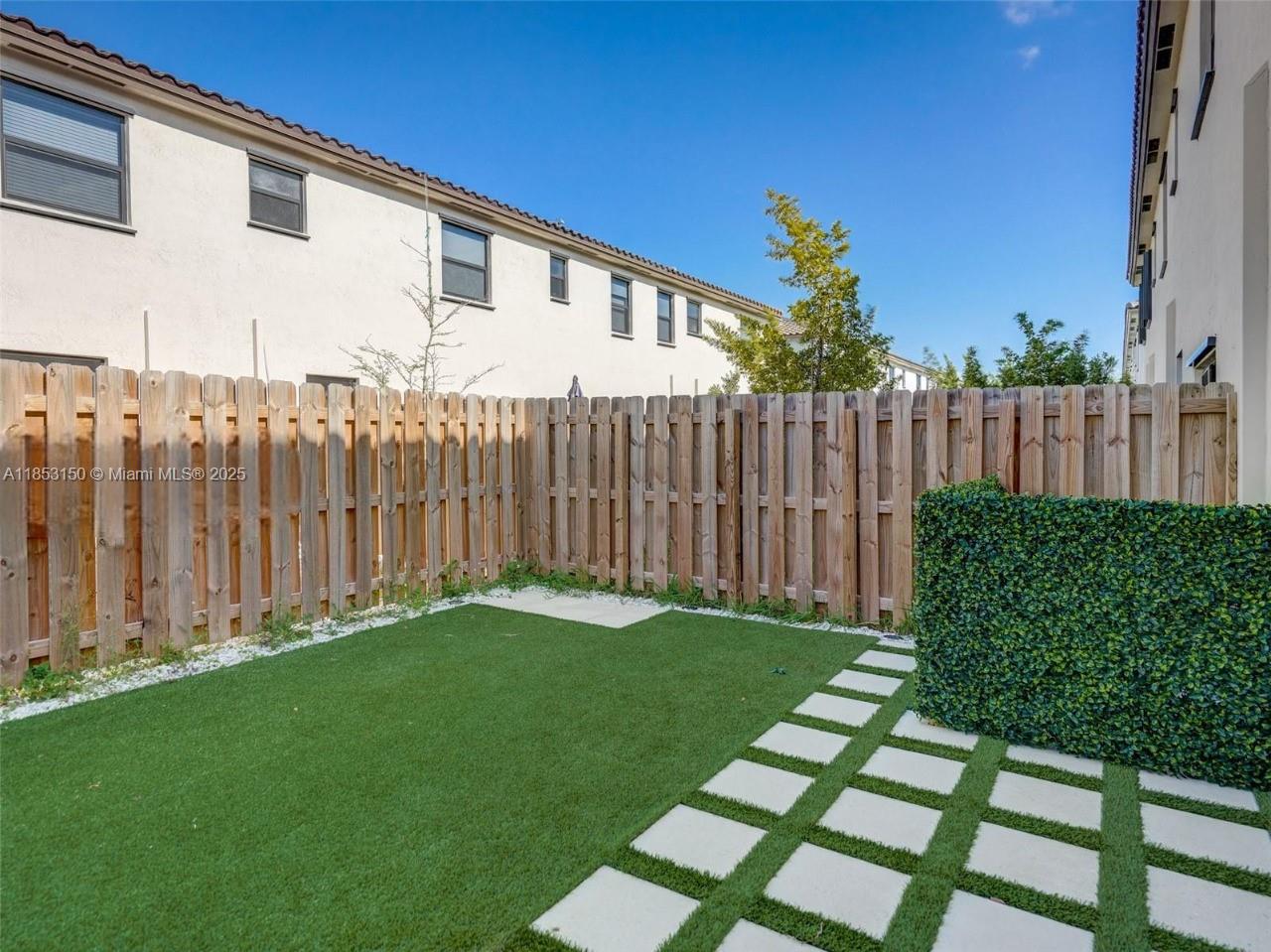 SILVER PALM RESIDENTIAL H - Residential