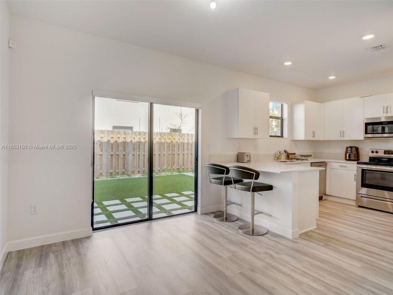 SILVER PALM RESIDENTIAL H - Residential