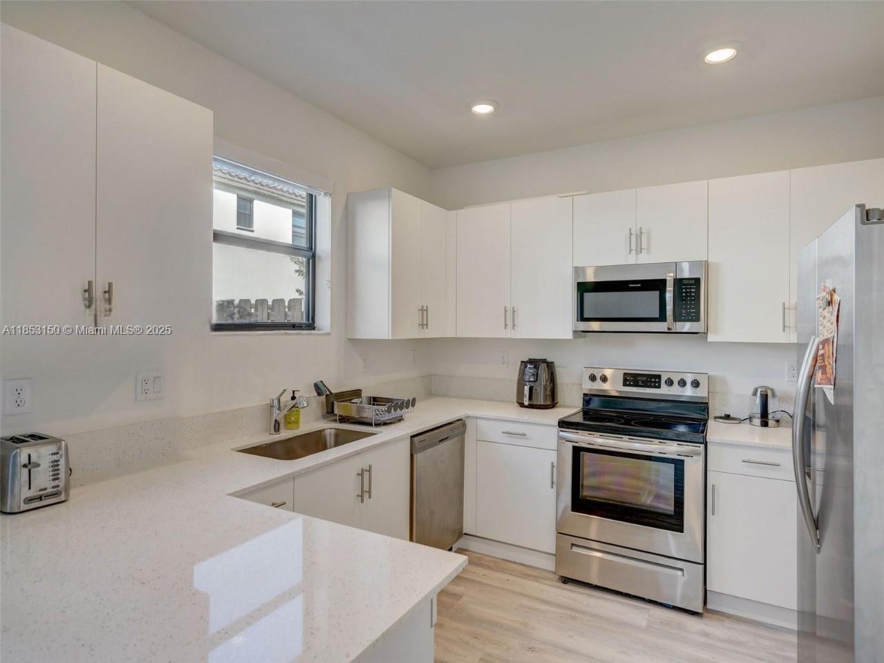 SILVER PALM RESIDENTIAL H - Residential