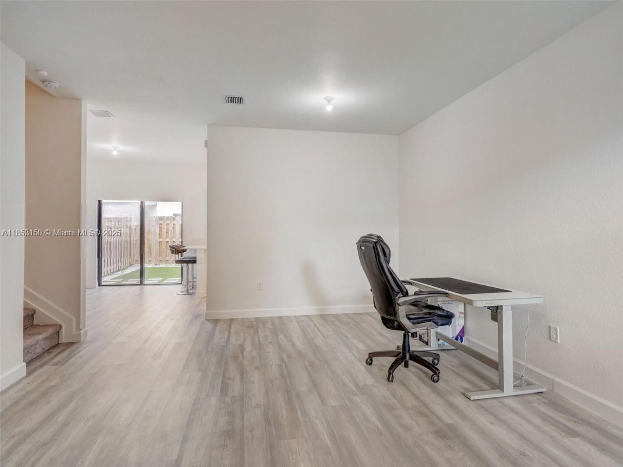 SILVER PALM RESIDENTIAL H - Residential