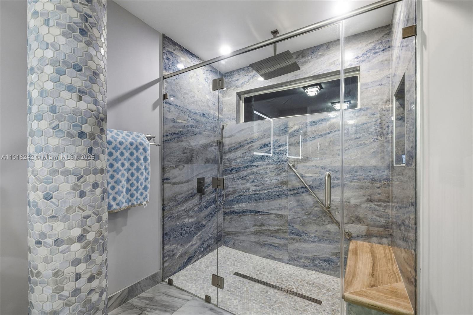 LOWER MATECUMBE BEACH - Residential