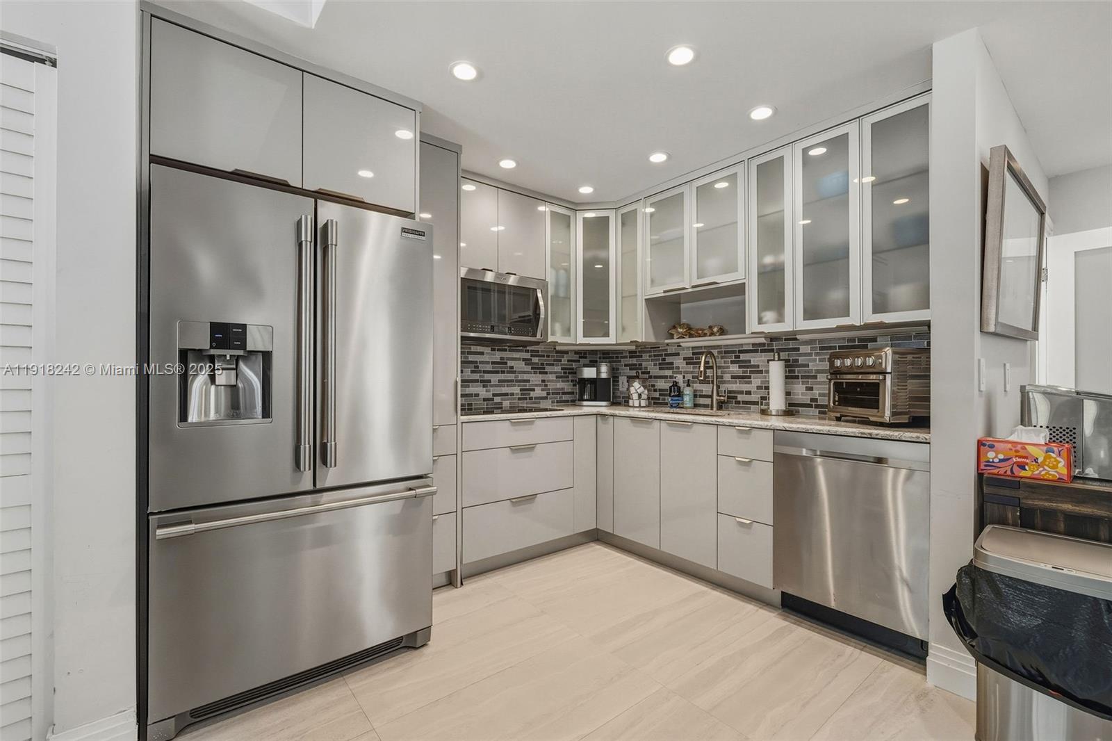 LOWER MATECUMBE BEACH - Residential